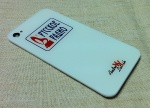 Белая задняя крышка на iPhone 4S с логотипом Русского радио