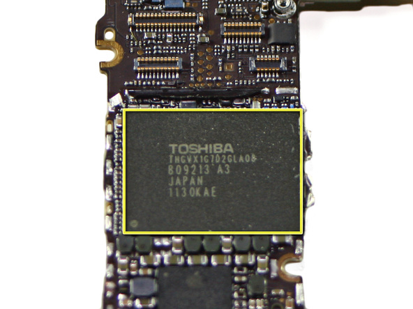 22-iPhone-4S-Toshiba-THGVX1G7D2GLA08-16-GB-24-nm-MLC-NAND-flash-memory.jpg 22-iPhone-4S-Toshiba-THGVX1G7D2GLA08-16-GB-24-nm-MLC-NAND-flash-memory.jpg